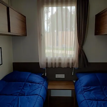 Modern With Airco, 9 Km From Maastricht Chalet